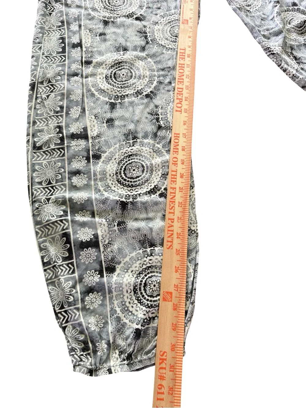 Lotus & Luna Boho Mandala Harem Pants Smocked Waist Gray White S/M - Picture 5 of 7